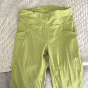 Lululemon leggings size 6